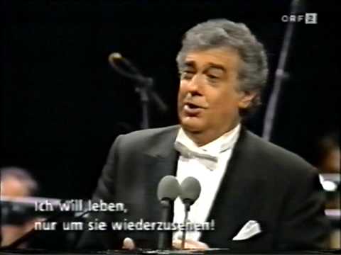 Placido Domingo sings Bella enamorada