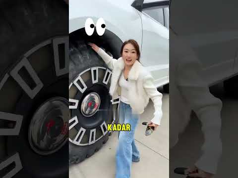 Bu kadının arabası kocaman! 🚗😲