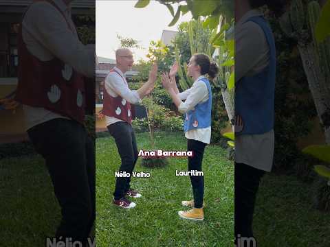 Essa aprendemos com as crianças de Pinhão, regiao do Paraná!!! Ana Barrana