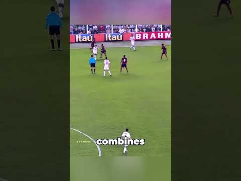 The legendary duel between Neymar and Ronaldinho. #foootball