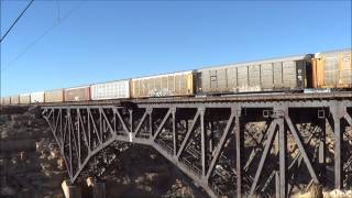 preview picture of video 'BNSF 5278 West at  Canyon Diablo, AZ'