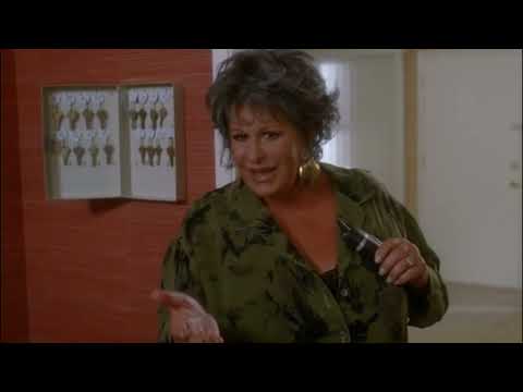 Stacy Steals Susan's Vacuum Move - Desperate Housewives 7x03 Scene