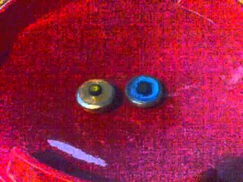 Combat Beyblade Metal Fight Escolpio vs Ray Gil