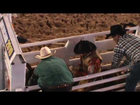 Edno Batista na Festa do Peão de Americana - Dia 12.06.2.010.wmv