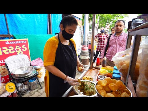 Hardworking Lady Selling Ragda Panipuri Rs. 30/- Only😍 #ahmedabadfood #shorts