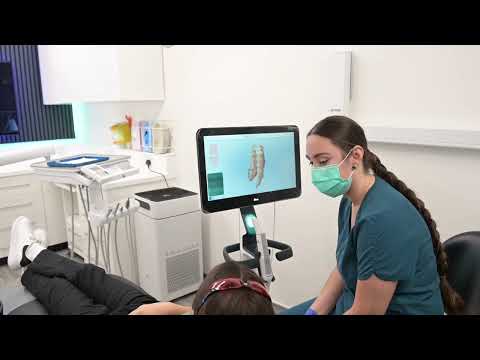 Invisalign® teeth straightening at TMS Dental