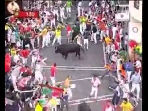 July 9 2008 encierro with Fuente Ymbro bulls in Pamplona