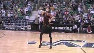 Lindsey Stirling- NBA Halftime show