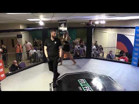 Robert Marciniak vs Matthew Denvir - Fit2Fight 1