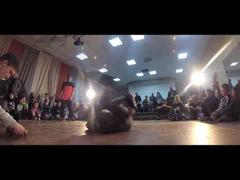 Andy vs Mega Joker ↔ Round 2 ↔ POWERTRICKS 1x1 ↔ BUSTA MOVE 20th ↔ 01.12.18 #bboy #battle