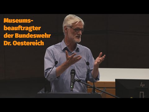 Dr. Oestereich, Museum Commissioner of the Bundeswehr, speaks at the ceremony of the teaching col...