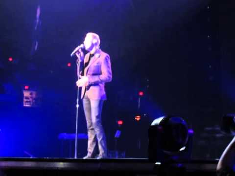 AI 2013 Live! Tour- Somos Novios- Devin Velez