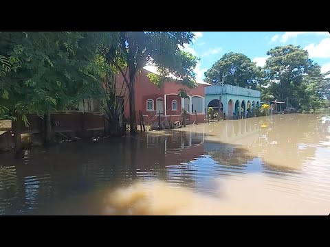 Inundaciones en el municipio de Las Cruces - Petén