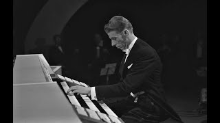 Cor Steyn - Medley Foxtrot (Goody Goody...Etc) video