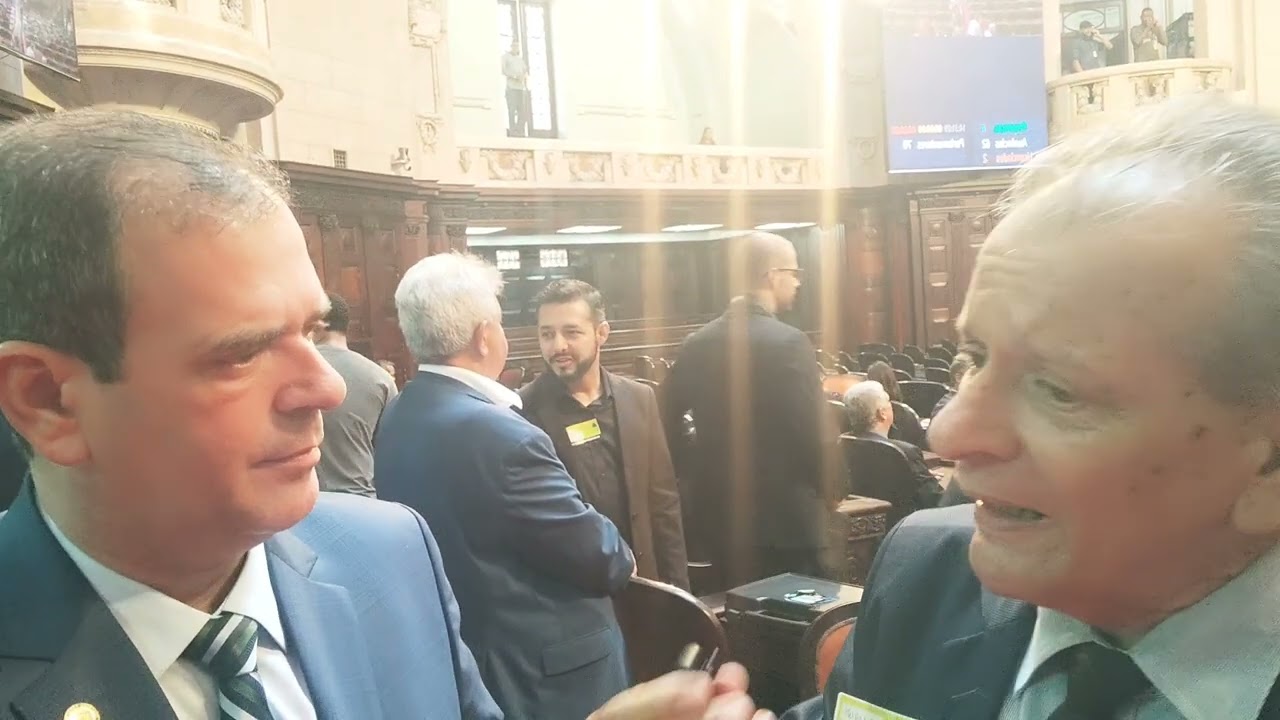 Na 1 sessão na Alerj, (06/02/2024), deputado Rosenverg Reis abre o seu gabinete para os idosos e autistas