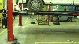 preview picture of video 'crown vic front suspension into 67 F100 16'