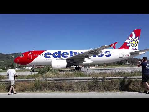 Skiathos Airport JSI 8/9/2022 #wizz #transavia #edelweiss