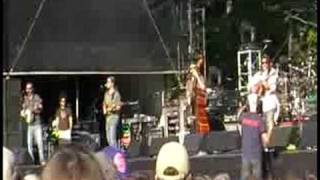 preview picture of video 'Greensky Bluegrass Road To Nowhere Rothbury 2008'