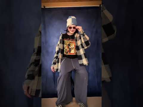 Class of 1994! tag yourself⭐️✨ #outfits #90s #shorts