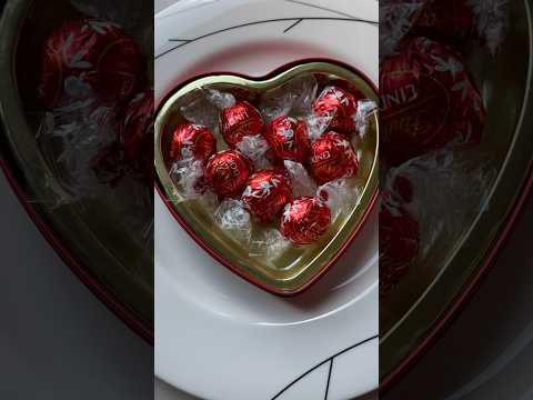 Lindt Lindor Milk Chocolate Heart Shape Box 200g #candy #choco #delicious #shorts #viral