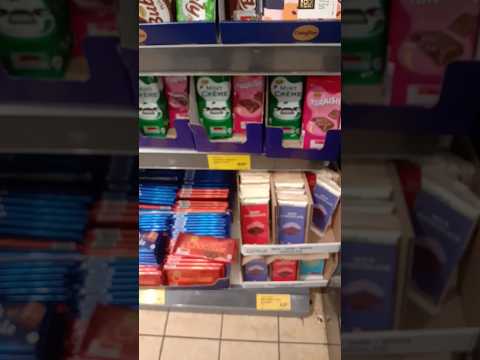 AMAZING CHEAP CHOCOLATE IN UK #amazing #viral #chocolate #cheapchocolate #chocolates #cheap #shorts
