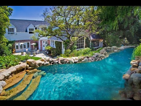 Hollywood Celebrity Estate