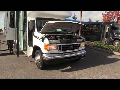 2004 Ford Startrans Senator 14 ADA Shuttle Bus - S35006