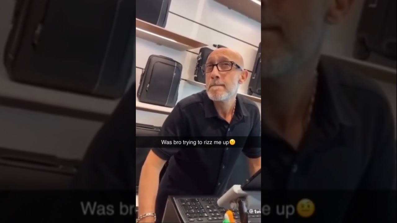Bro tried rizzing up the customer💀#fyp #fypシ #xyzbca #rizz #viral