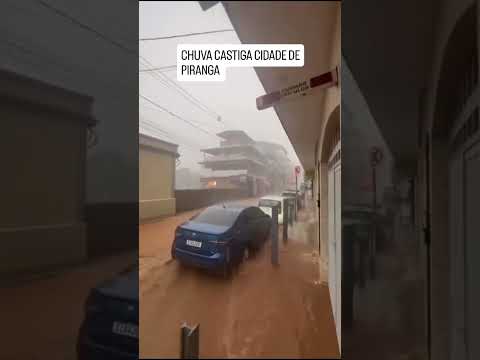 CHUVA CASTIGA PIRANGA! Ruas viram rios e população sofre com mais um dia de temporal