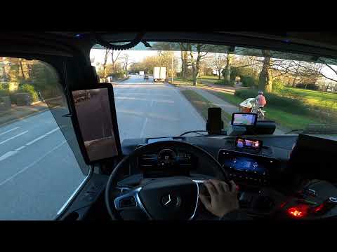 POV Truck driving in (Hamburg), the most beautiful city of the world. At least it's what they say 🤷
