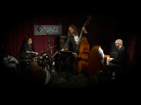 Glory Glory Misfits - Eva Klesse Trio feat. Andreas Lang & Ethan Iverson