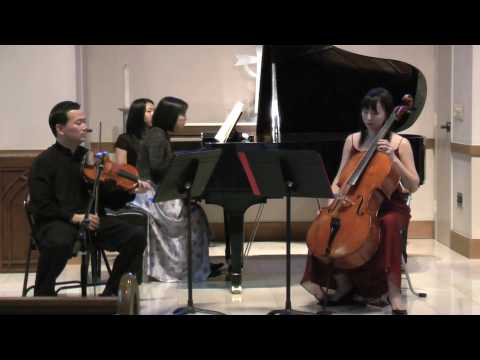 Trio Oriens plays Mendelssohn's Piano Trio in D minor, Movement II