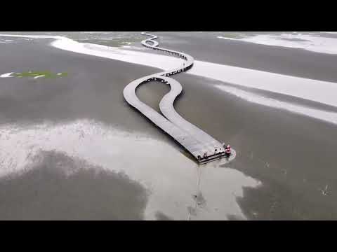 Vista de drone do calçadão do pantanal de Gaomei. taichung, Taiwan