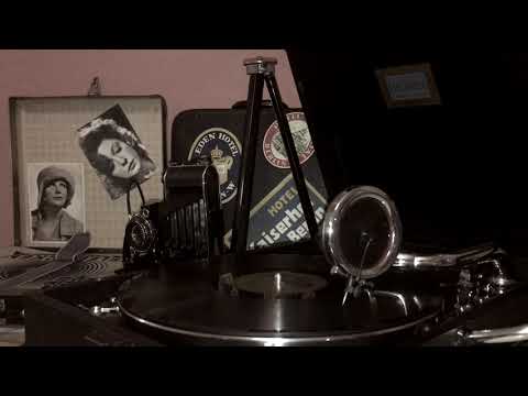 very hot Foxtrot by Rudi Schuricke & Willy Berking - "Eine Insel aus Träumen geboren"