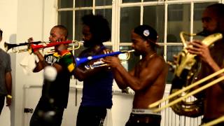 Hypnotic Brass Ensemble - Party Started