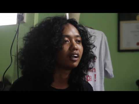 wawancara dengan keluarga wiji thukul - penyair yang hilang di telan orde baru