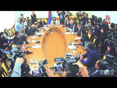 Ում ես ասում անհավասարակշիռ․ էս ում են բերել ԱԺ