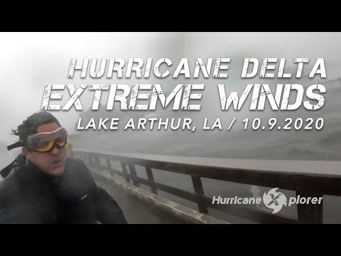 HURRICANE DELTA, 10.9.2020 / EXTREME HURRICANE WINDS 100MPH / HUGE WAVES AT  LAKE ARTHUR, LA