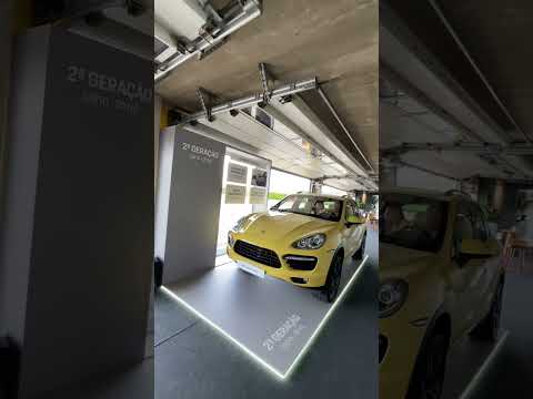 Porsche Cayenne entra na era elétrica, com a nova versão 100% elétrica #carros