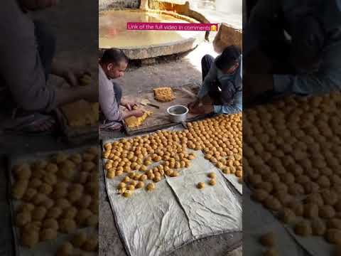 Making ofJaggery ( गुड़ ) in Kolhu😳😳 #streetfood #villagefood #jaggery #shorts