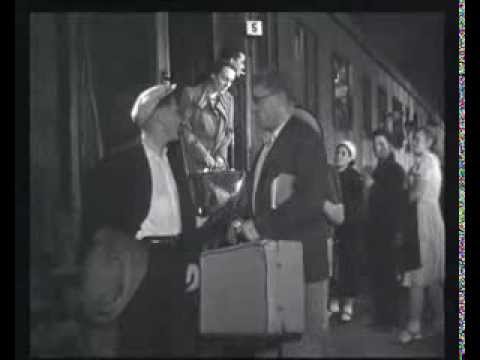 Парень из нашего города01942