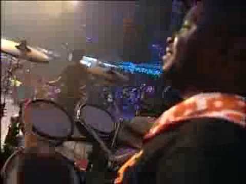 num esp 15ago13 cf13 kk angola ele e o leao