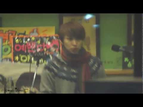 [Fancam] 130328 Sukira ㅡ cute DJ Sungmin & DJ Ryeowook waving goodbye