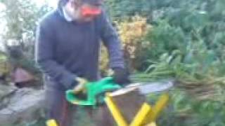 preview picture of video 'Matt's Rural Guide - Using a Chainsaw in Tebay'