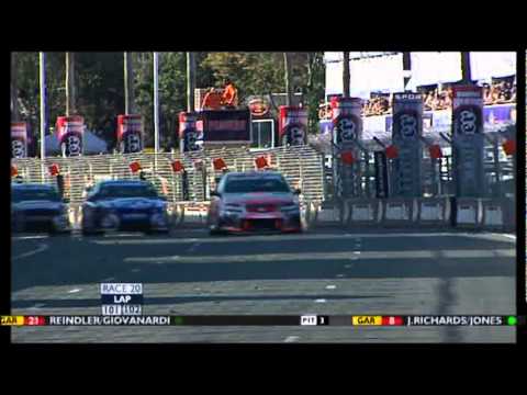 V8 Supercars 2010 Gold Coast 600 Race 2 last laps