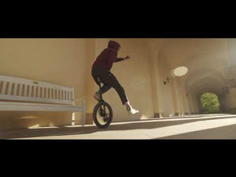 Mimo Seedler - Street Unicycling