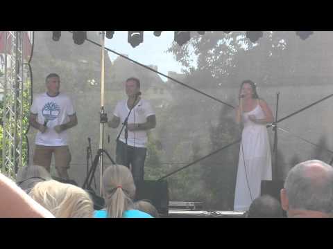 Léta letí - Hedvika Tůmová, Jakub Smolík a Jan Čenský