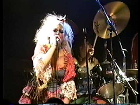 LUNACHICKS - Live in Toronto, 1994, FULL SHOW!!! Lee's Palace, September 10, 1994