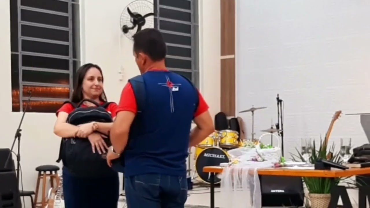 TEATRO PARA CASAIS ( AS BAGAGENS ) ENCONTRO DE CASAIS