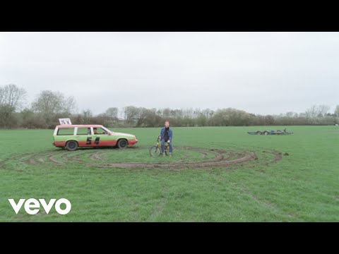 download lagu mp3 mp4 Lovelawn, download lagu Lovelawn gratis, unduh video klip Lovelawn